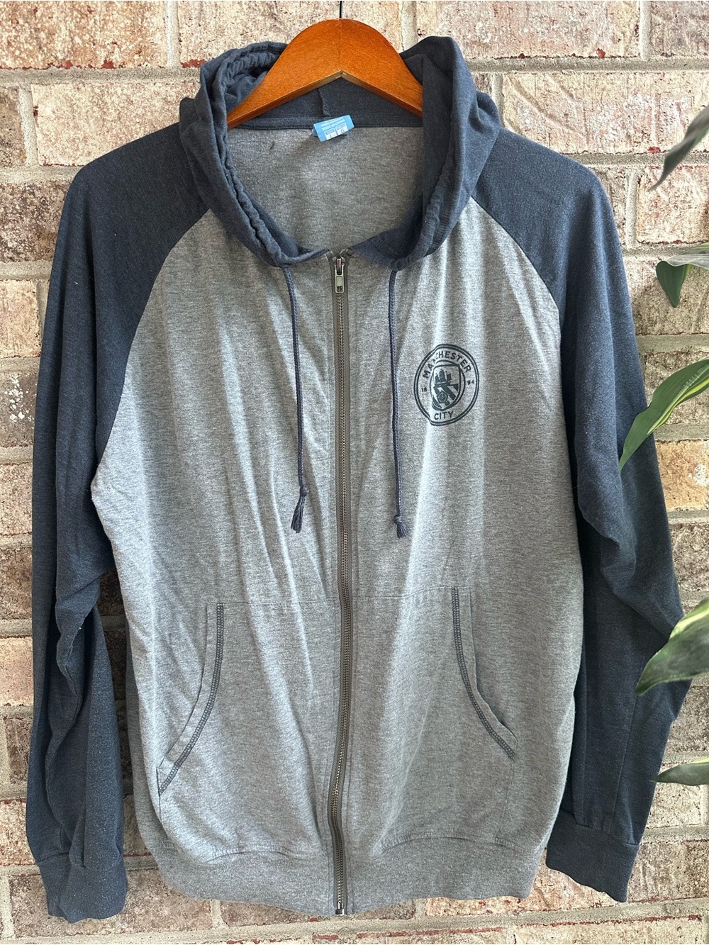 Men's Manchester City 2-Tone Grey & Navy Full-Zip lightweight Hoodie Sweater Lar